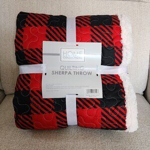 Home Collections Quilting Sherpa Throw 50" x 60", Red and Black, NWT
